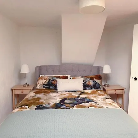 2 Bed Cottage, In The Wicklow Mountains * Tinahely
